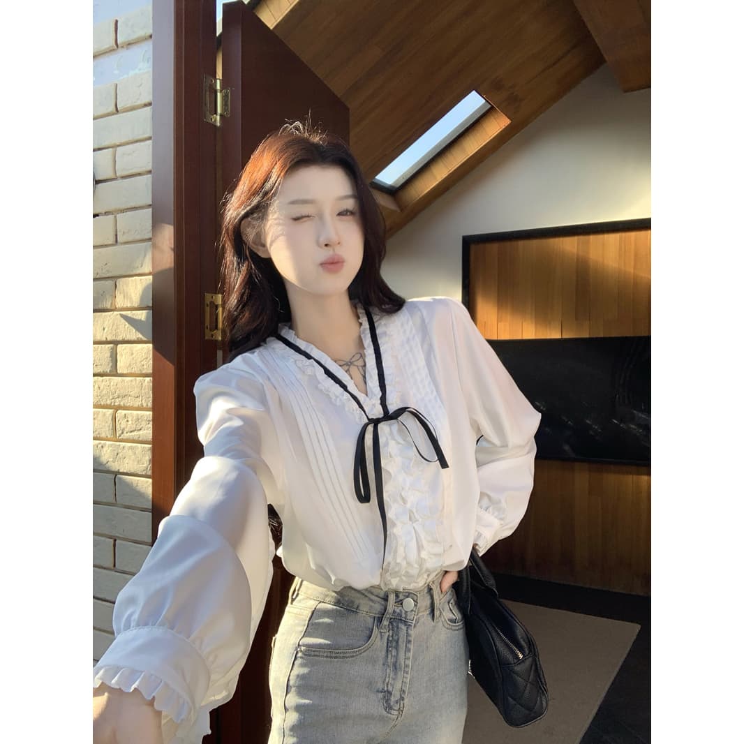 프랑스식 레트로 천 금빛 바람 V넥 레이스업 나비 매듭 셔츠 여성 의류 긴팔 인사이드 가져 가라. 외출용 화이트 달콤함 맨위 이미지 4