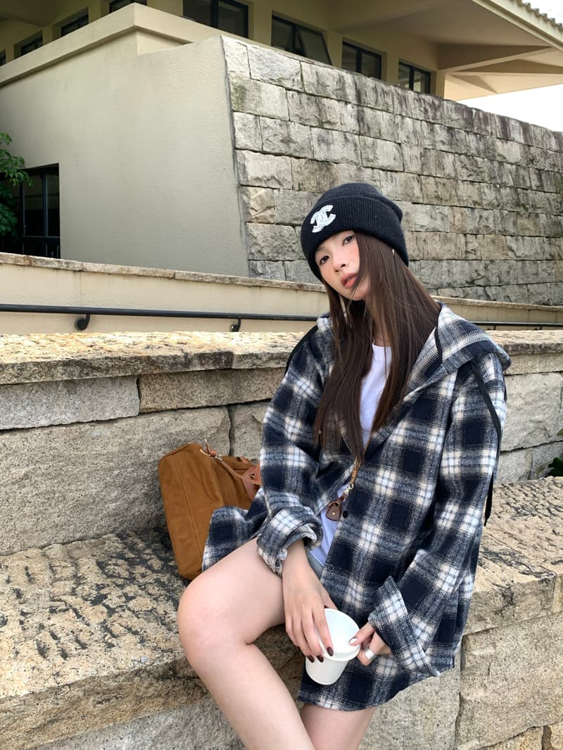 한국 스타일 디자인 센스 캐주얼 후드 격자 무늬 셔츠 모직 여성 코트 가을 겨울철 느긋한 바람 루즈핏 긴팔 셔츠 이미지 3
