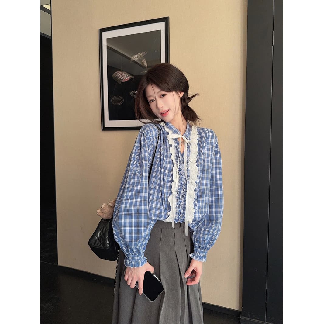 프랑스식 벌룬 소매 레이스업 블루 체크무늬 여성 셔츠 루즈핏 레이스 조각 품격 V넥 긴팔 맨위 2026 봄 이미지 4