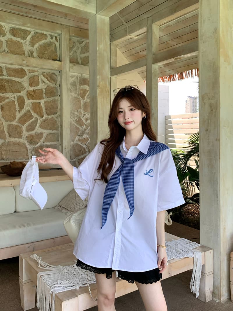 학원 스타일 체크무늬 숄 페이크 레이어드 화이트 여성 셔츠 여름 달콤함 디자인 센스 폴로 칼라 반팔 맨위 2026 상세 이미지 10