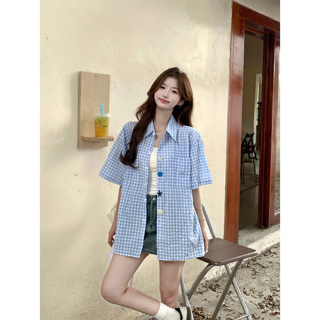 아메리칸 재미있는 단추 체크무늬 여성 셔츠 2026 년 여름 새로운 루즈핏 캐주얼 5 점 소매 디자인 센스 맨위 이미지 3
