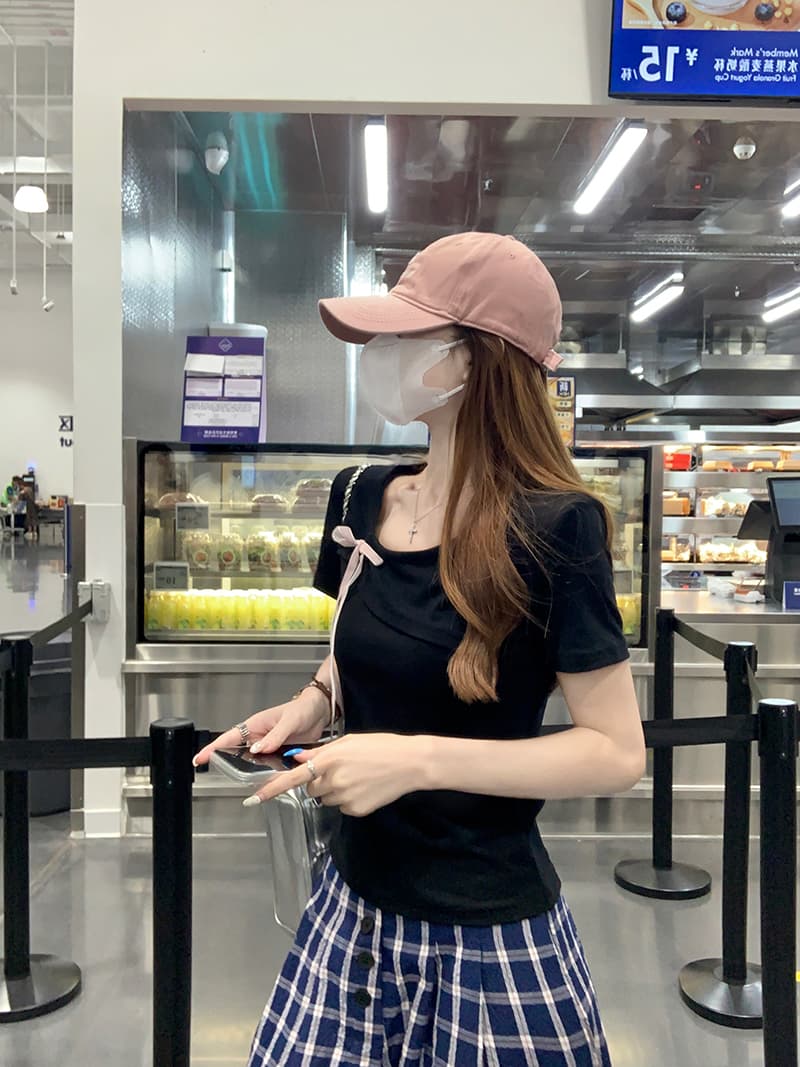 실사 반팔 티셔츠 여성 의류 여름 새로운 디자인 센스 단색 몸매 가꾸기 슬림해 보이는 나비 매듭 비스듬한 칼라 맨위 이미지 3