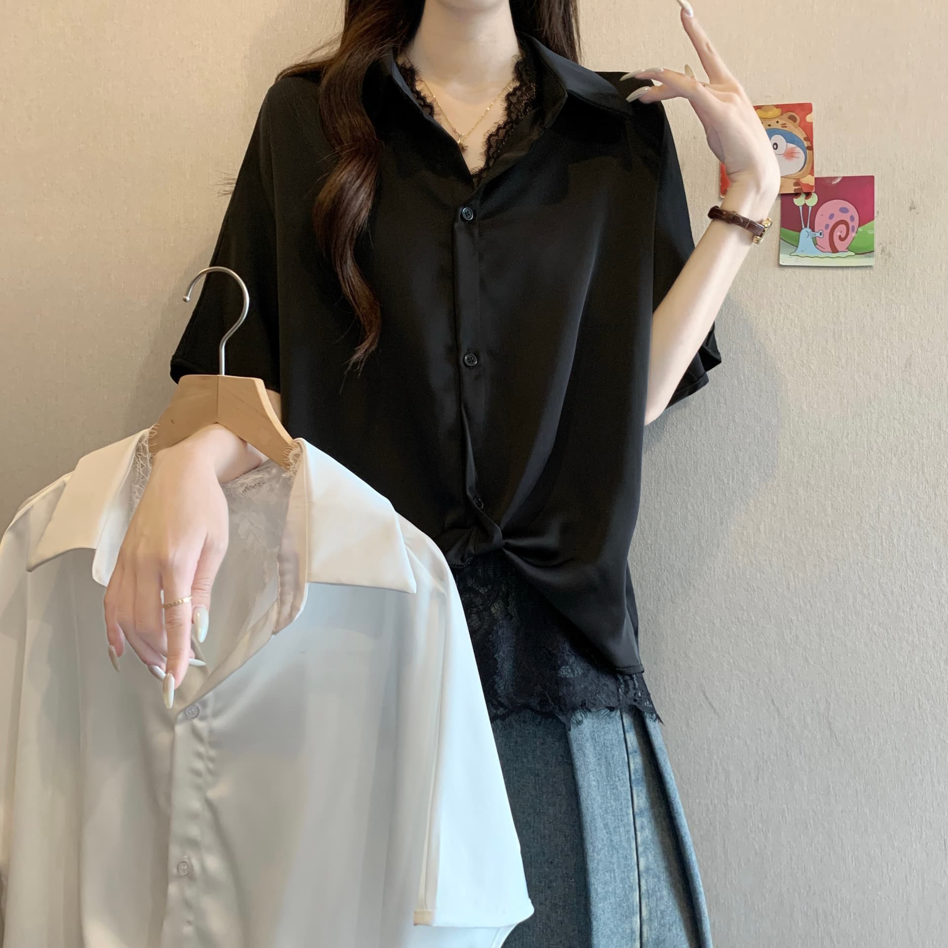 디자인 센스 레이스 조각 새틴 반팔 여성 셔츠 여름 새로운 지방 mm 품격 연령 감소 투피스 세트 맨위 이미지 3