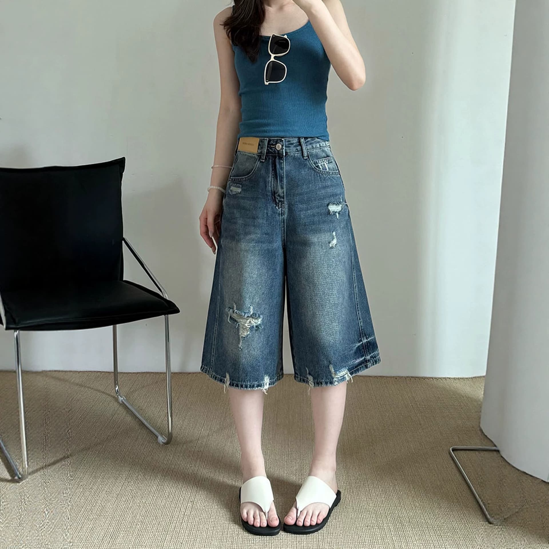 아메리칸 높음 거리 디자인 센스 찢어진 부분 청바지 여성 5 점 바지 봄 여름 새로운 루즈핏 캐주얼 청바지 트렌디 상세 이미지 2