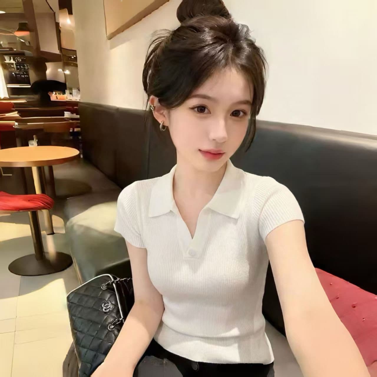 2026 여름 새로운 POLO 칼라 순수한 욕망 작은 셔츠 단추 고급 디자인 센스 Chic 반팔 니트 맨위 트렌디 상세 이미지 2