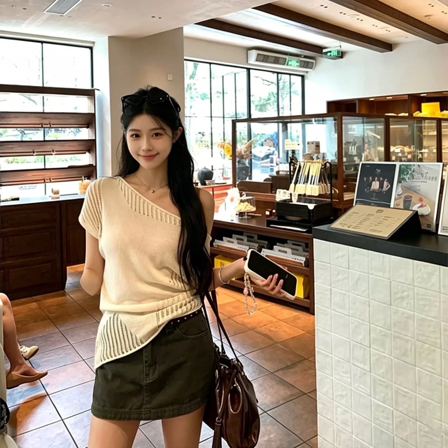 26 년 여름 켜기 새로운 태연자약하다 대기 여름 부드러운 미니멀리즘 긍정적 인 어깨 슬림해 보이는 5 점 소매 짠 셔츠 이미지 2