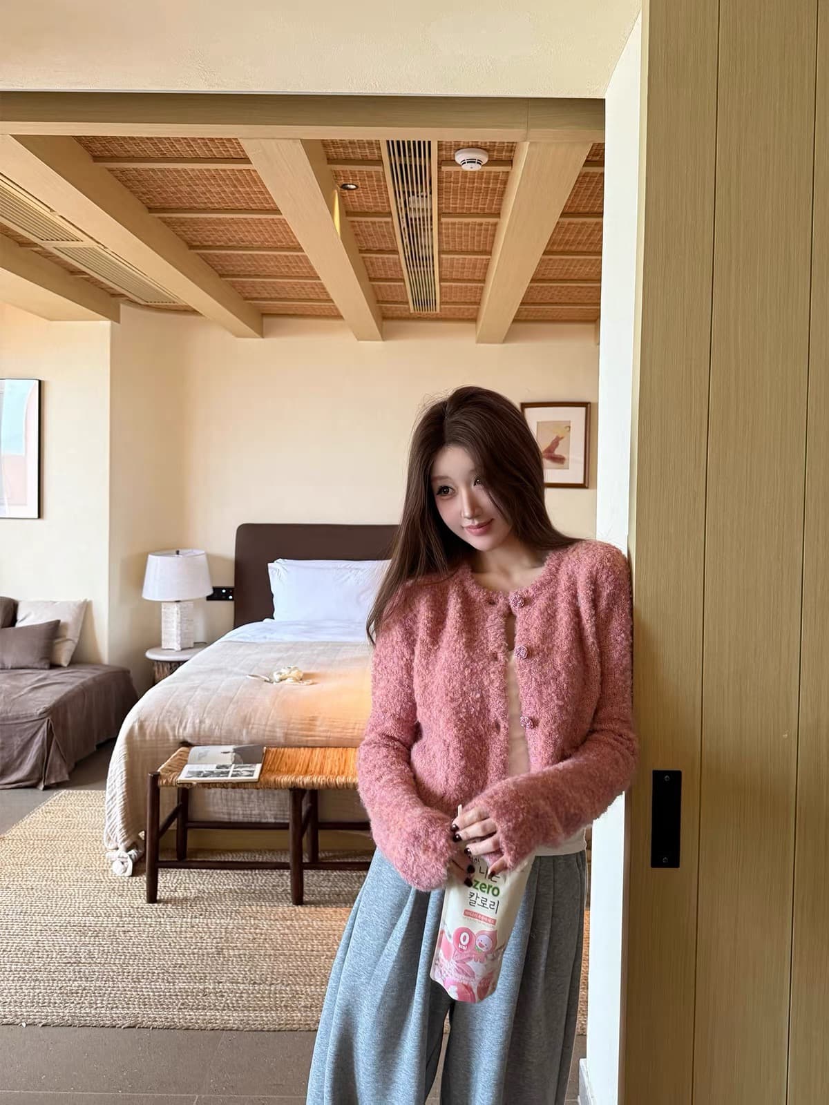 meyes 마이크로 라스베리 라스베리 가을 겨울 캐주얼 달콤한 스타일 라운드 넥 보온 긴팔 풀오버 모직물 상세 이미지 4