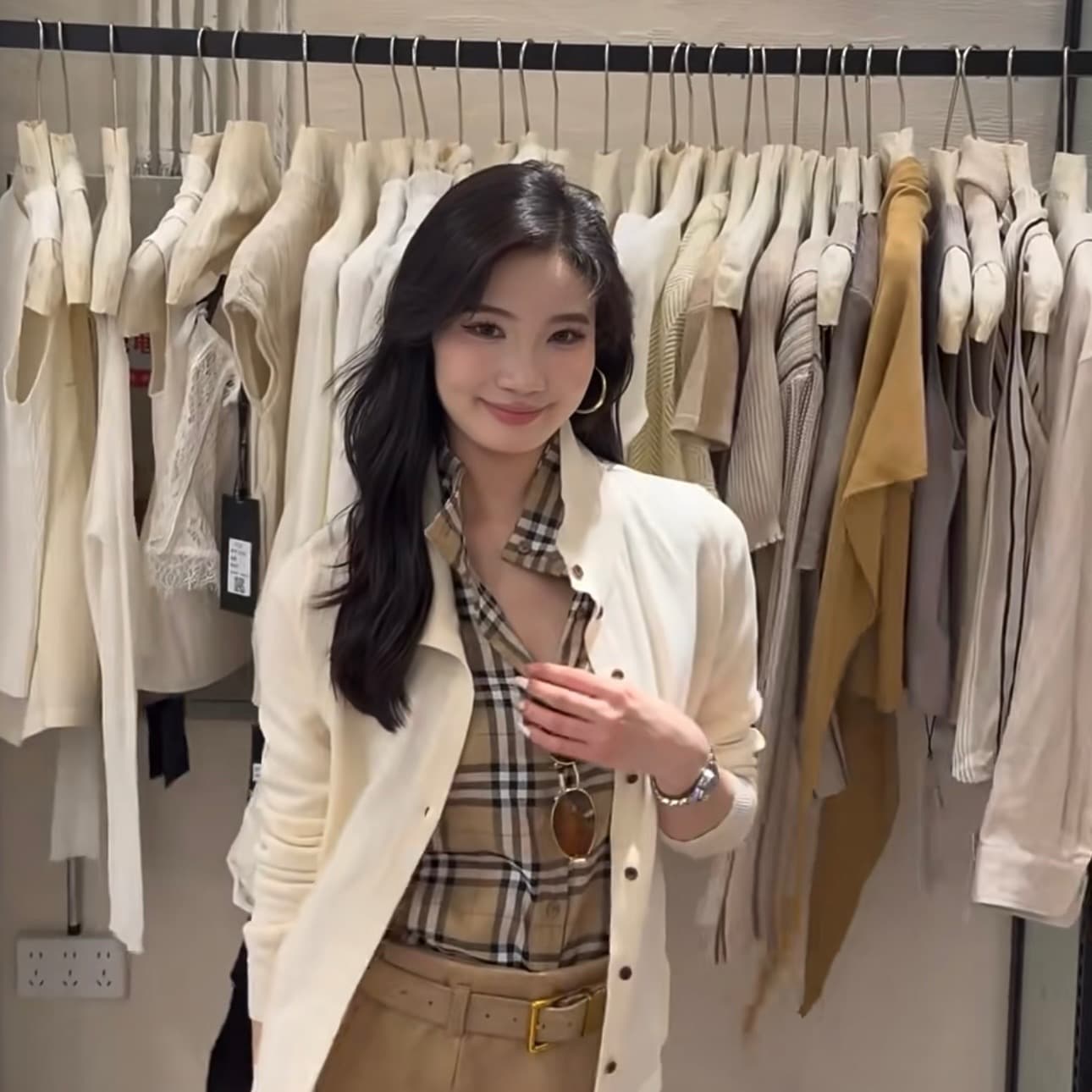 오래된 돈 빛 럭셔리 센스 패치워크 체크무늬 페이크 레이어드 니트 오픈 가디건 맨위 상세 이미지 6