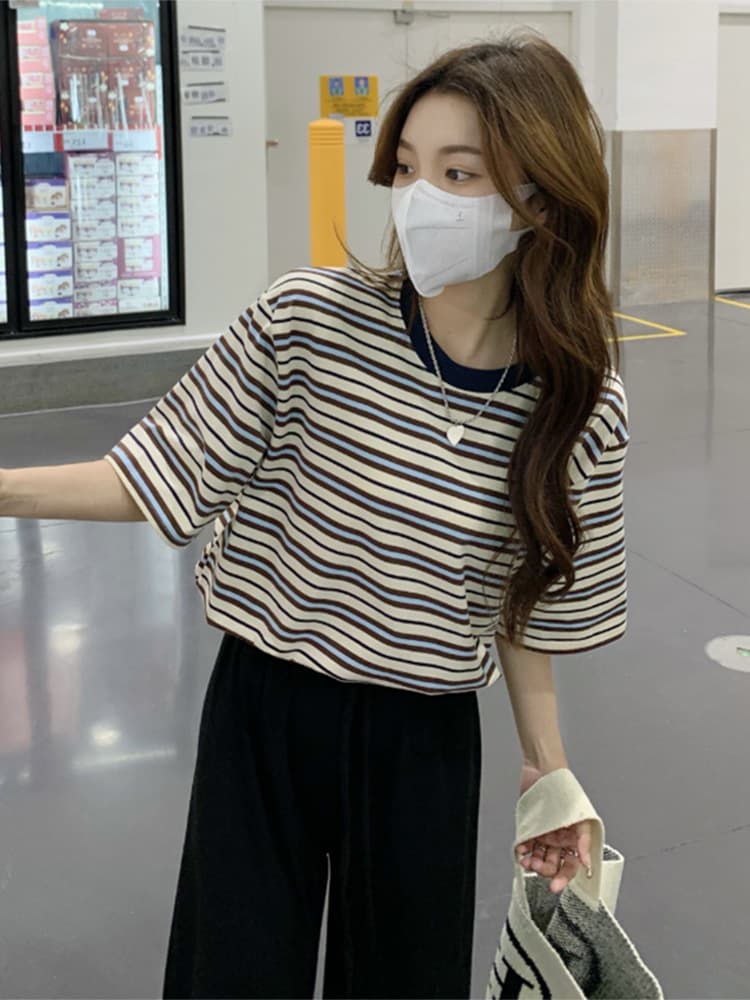 2026 새로운 여름 루즈핏 라운드 넥 맨위 새로운 반팔 티셔츠 여성 스트라이프 상세 이미지 8