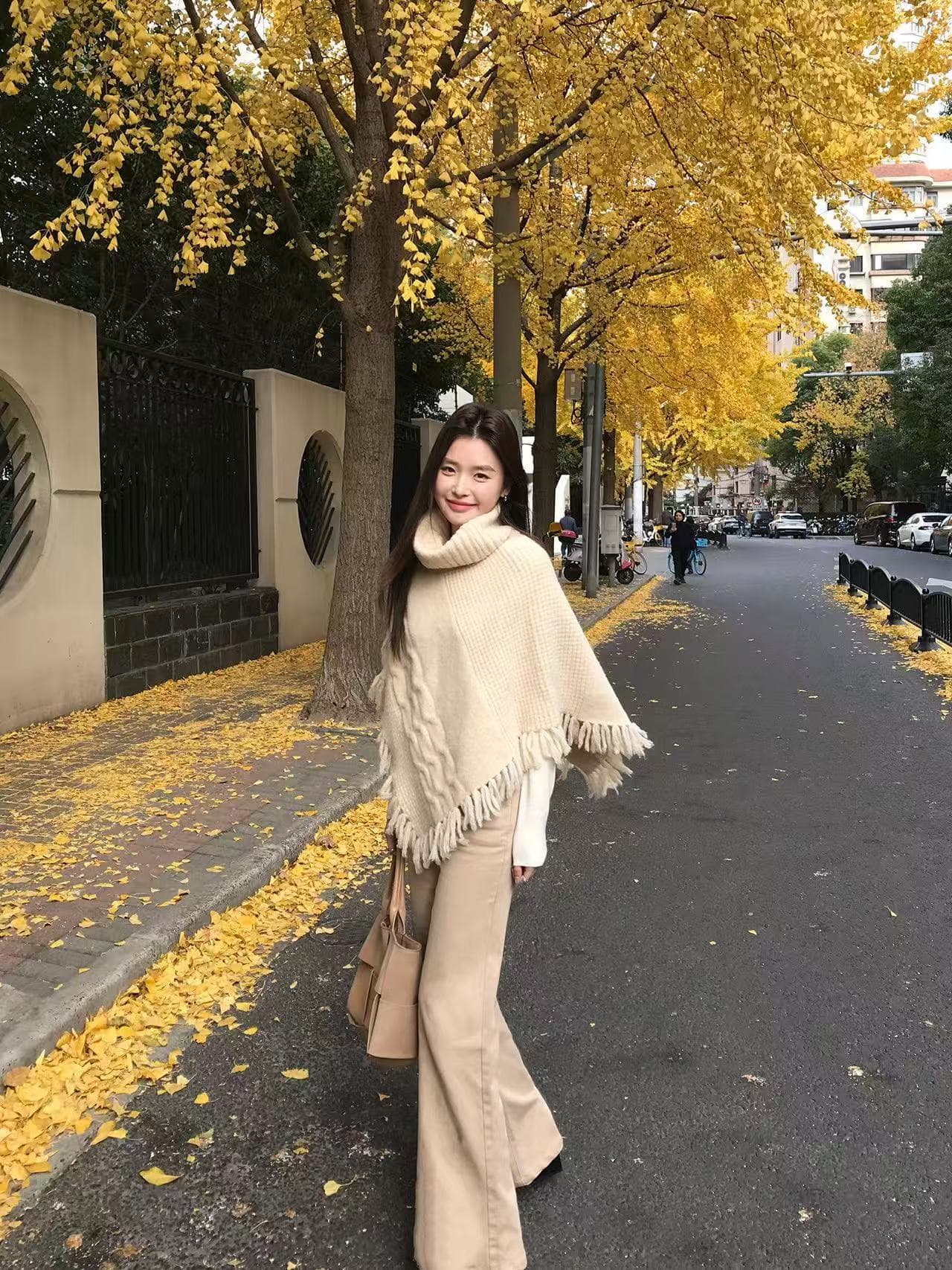 술 숄 망토 가을 겨울철 루즈핏 느긋한 바람 터틀넥 스웨터 불규칙 여성 코트 상세 이미지 4