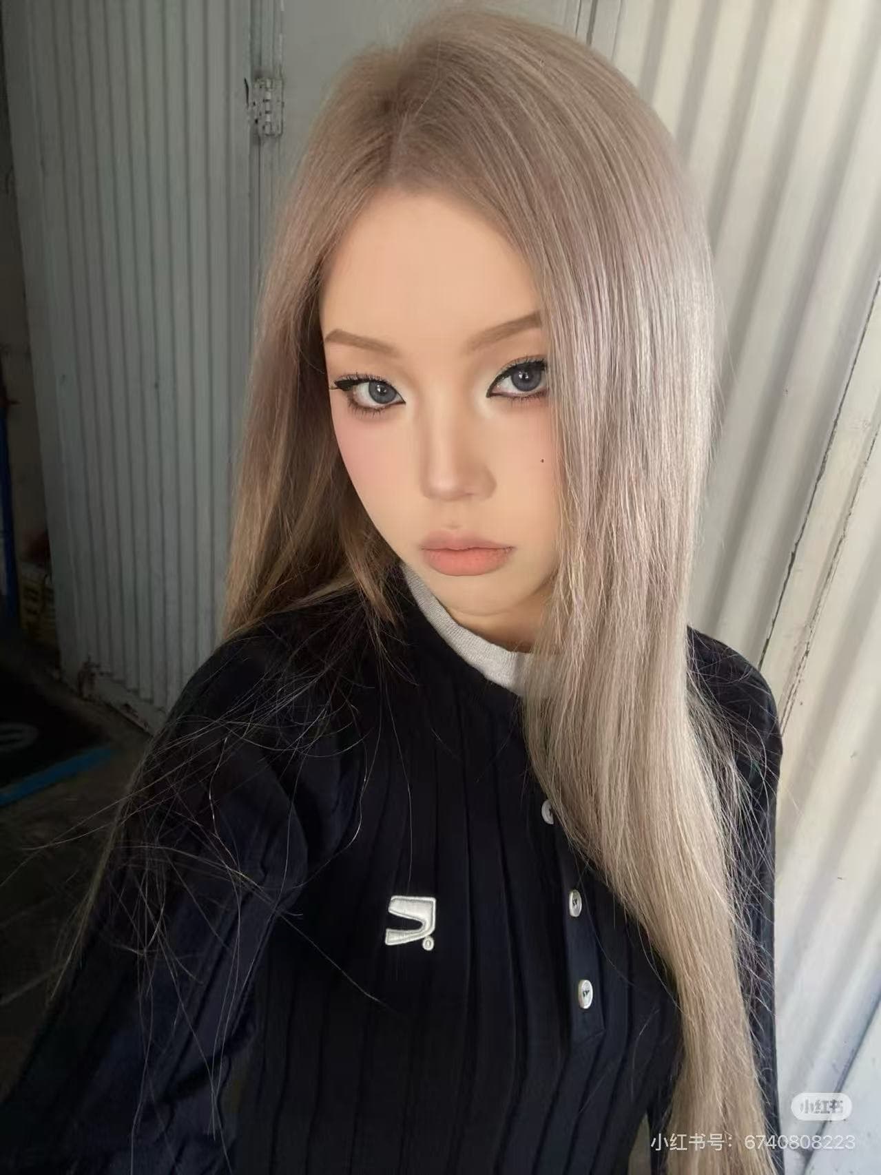 검정색 페이크 레이어드 니트 스웨터 여성 봄 여름 패치워크 검정색 몸매 가꾸기 슬림해 보이는 핫걸 기본 셔츠 작은 대중 고유 한 맨위 상세 이미지 1