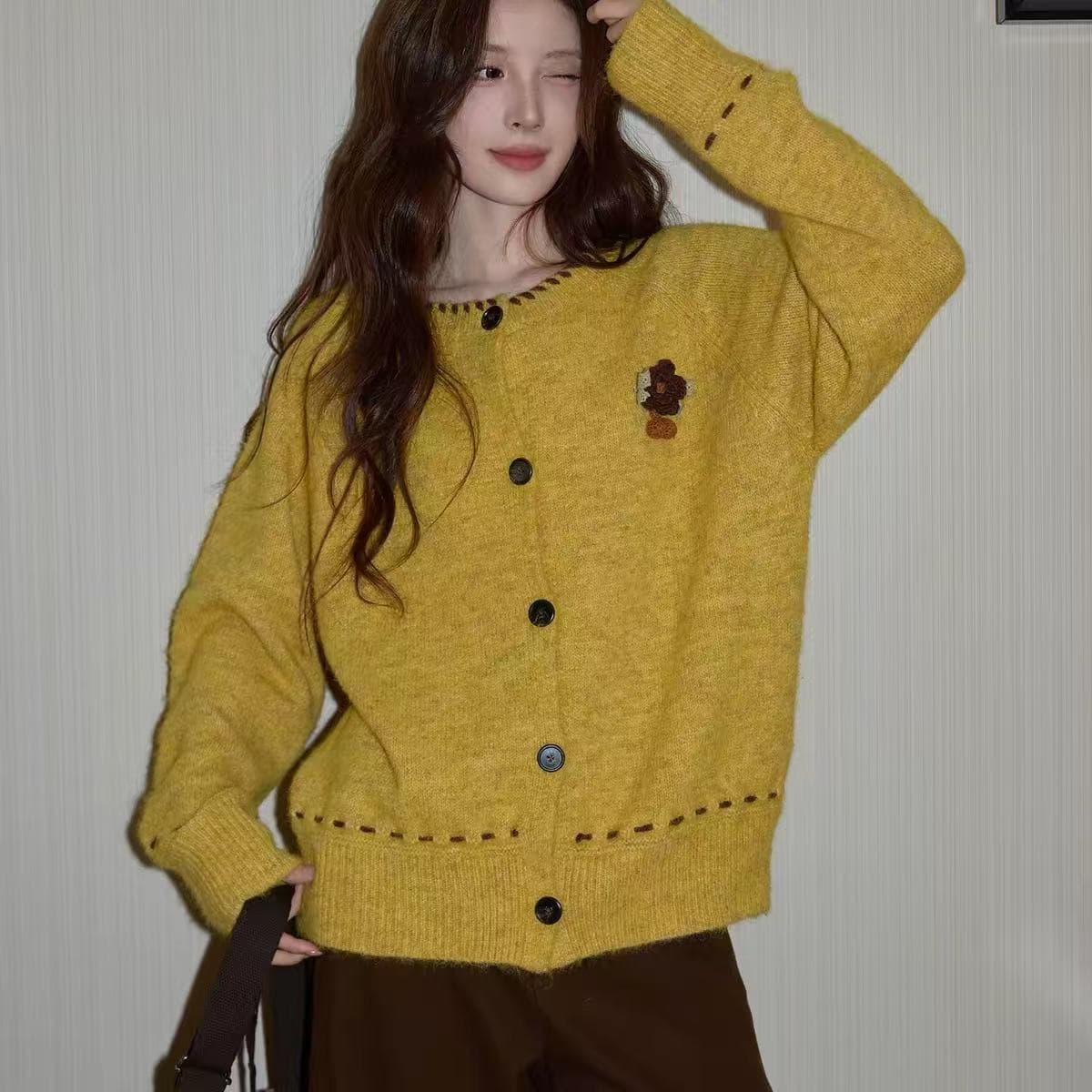 시끄러운 홈 황색 스웨터 여자 겨울 라운드 넥 맨위 느긋한 루즈핏 니트 스웨터 고급 부드러운 찹쌀 카디건 코트 상세 이미지 5