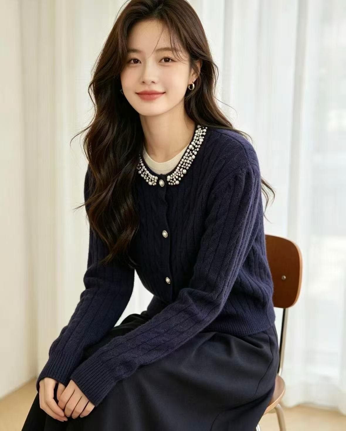 가을 겨울철 비즈 박기 라운드 넥 오픈 가디건 몸매 가꾸기 꽈배기 니트 재킷 해군 패션 품격 스웨터 이미지 4