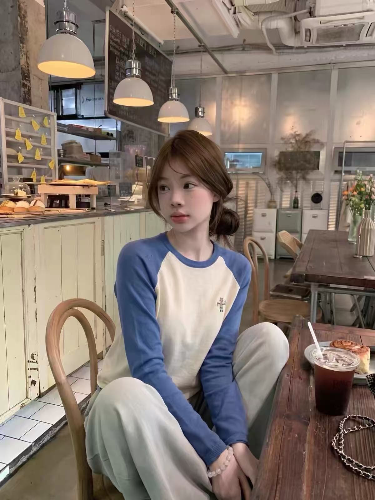 한 부서 배색 삽입 어깨 소매 짠 셔츠 여성 긴 소매 다용도 캐주얼 맨위 가을 얇은 스타일 품격 다용도 라운드 넥 상세 이미지 1