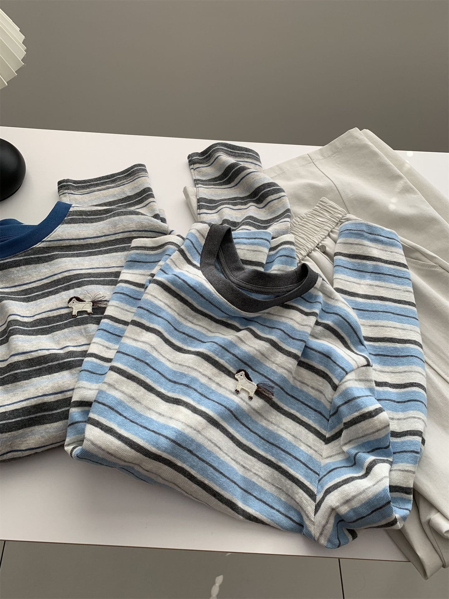 원본 원단 특별 빅 사이즈 300 근 한국 스타일 세련된 chic 스트라이프 작은 말 자수 긴팔 티셔츠 여성 상세 이미지 27
