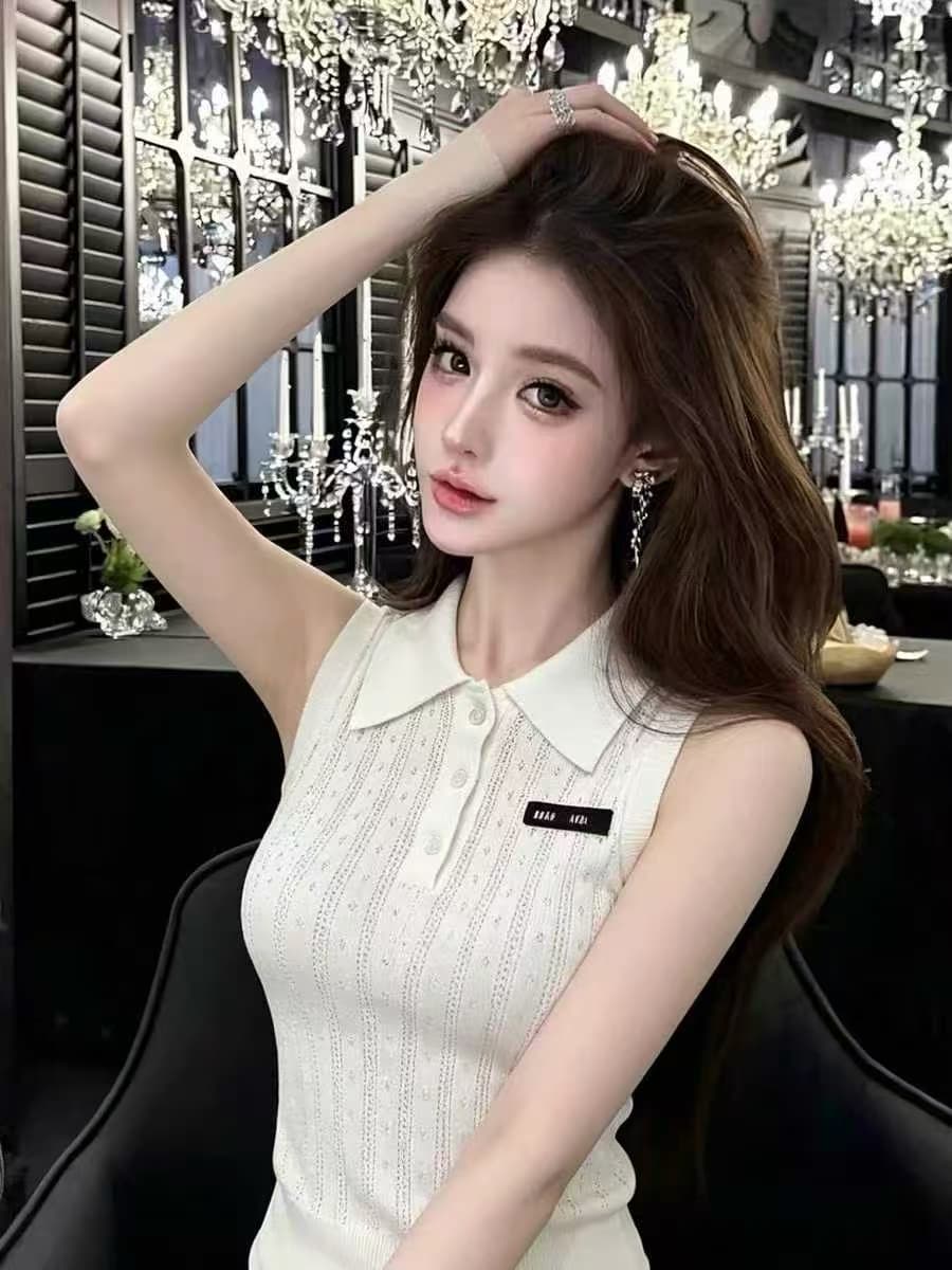 빛 럭셔리 바람 POLO 칼라 홀로우 아웃 니트 스웨터 여성 여름 새로운 몸매 가꾸기 슬림해 보이는 품격 패션 조끼 외출용 맨위 상세 이미지 2