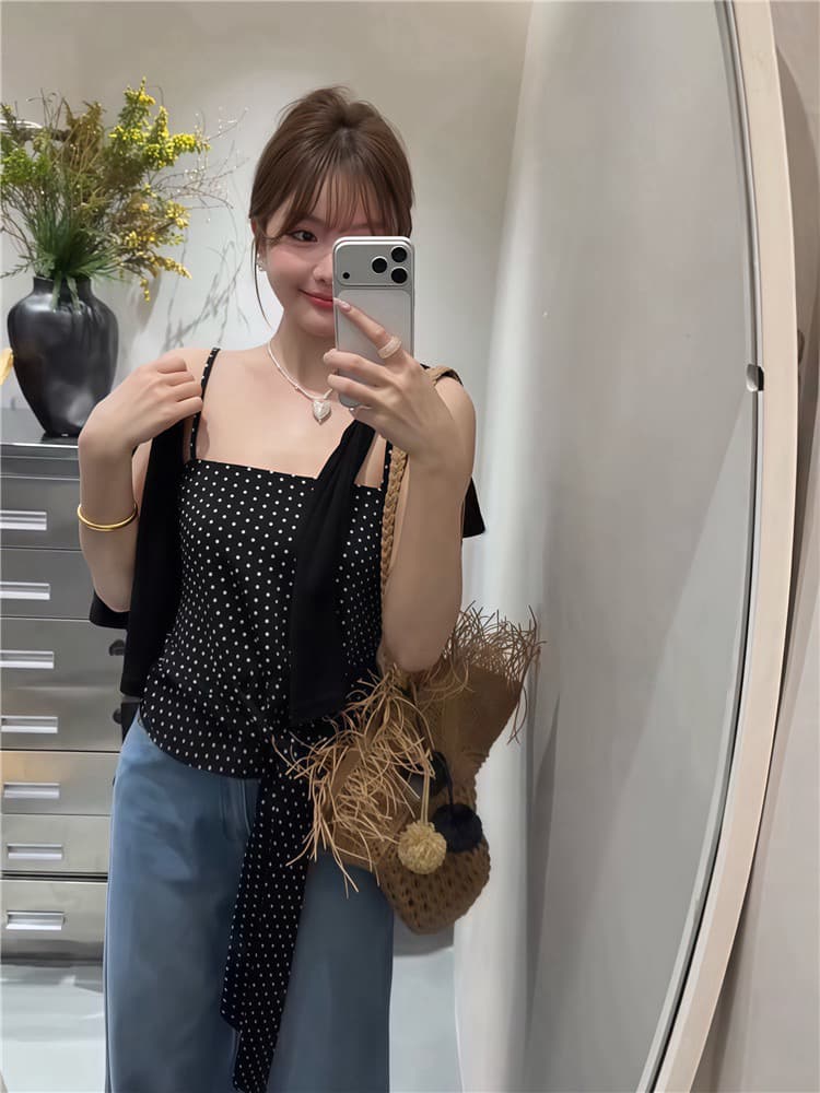 실사 둘째 머리카락 도트 무늬 슬립 스트랩 조끼 스택 착용 긴팔 검정색 긴팔 에어컨 서비스 자외선 차단 복 투피스 세트