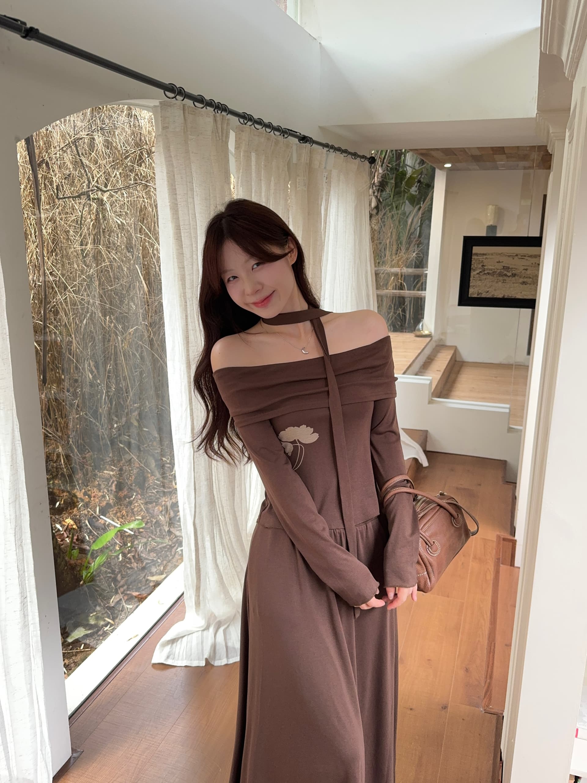 실사 2026 가을 새로운 지방 mm 부드러운 우아함 오프숄더 꽃무늬 프린트 작은 셔츠 다용도 반신 스커트 상세 이미지 10