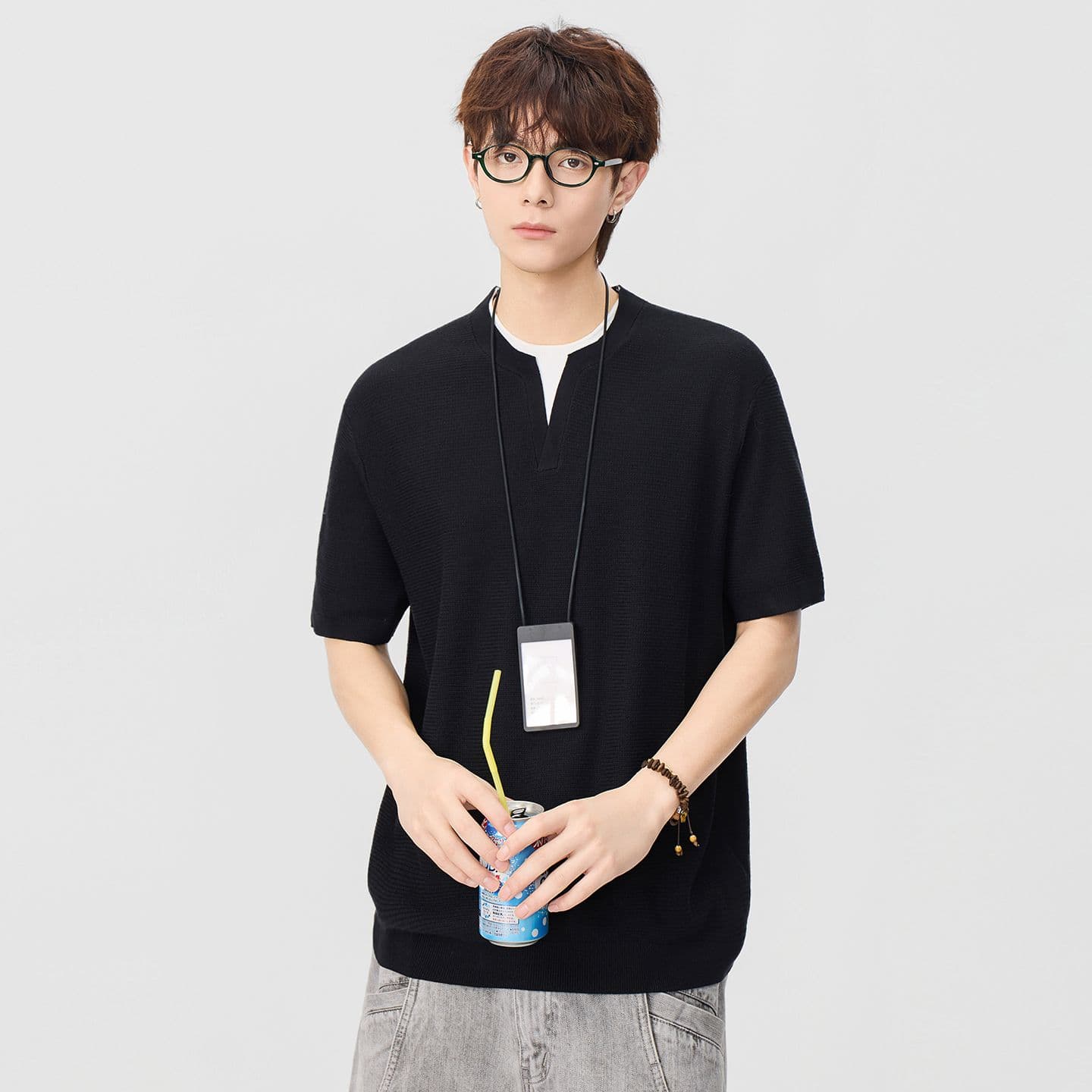 실사 2026 여름 페이크 레이어드 V넥 오래된 돈 바람 반팔 남자 일본식 레트로 티셔츠 다용도 캐주얼 티셔츠 이미지 2