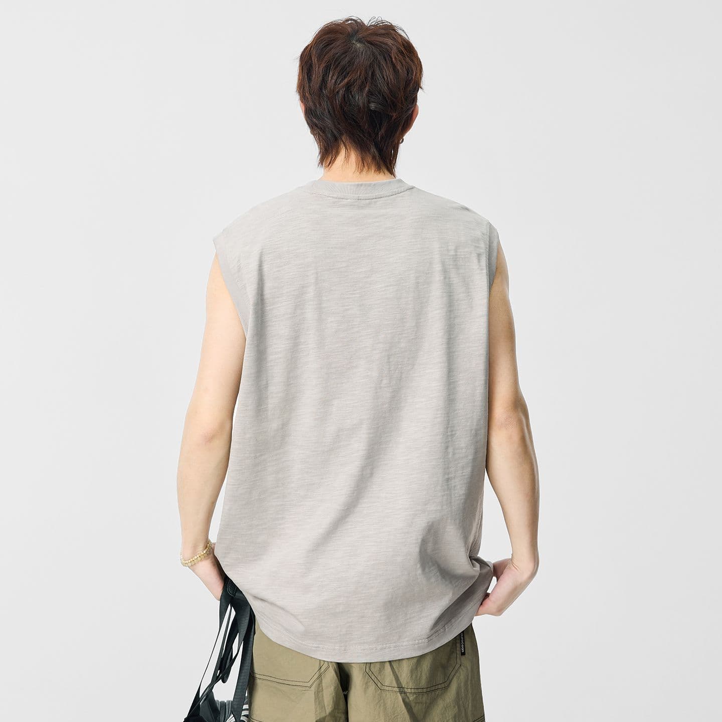 조끼 남성 2026 여름 새로운 알파벳 자수 라운드 넥 루즈핏 풀오버 일본식 트렌드 단색 다용도 캐주얼 이미지 5