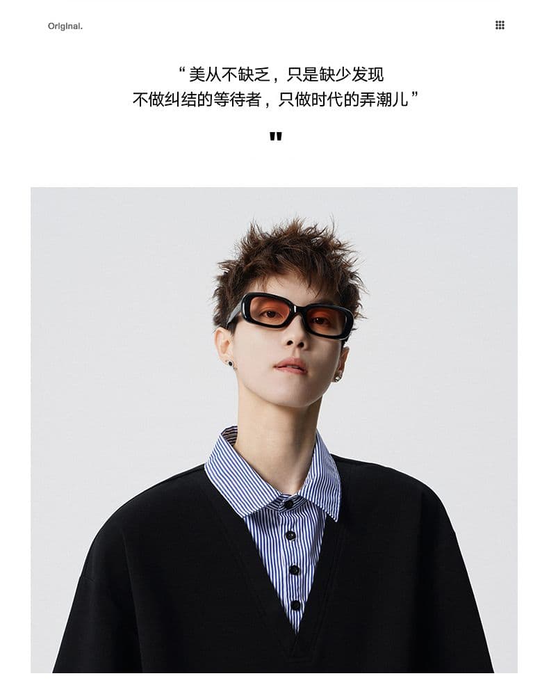 실사 2026 새로운 페이크 레이어드 POLO 셔츠 남자 남자 바 면 V넥 반팔 블루 흰색 스트립 셔츠 칼라 루즈핏 티셔츠 상세 이미지 2