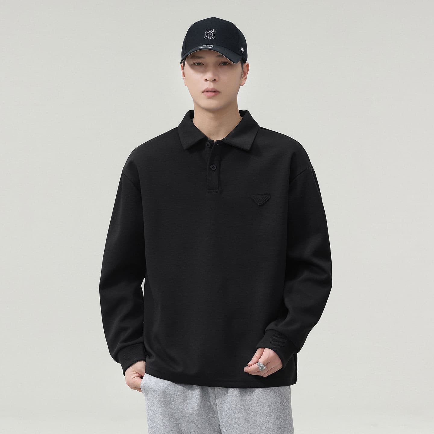 실사 가을 겨울 새로운 POLO 칼라 긴팔 후드티 남자 루즈핏 폴로 칼라 풀오버 셔츠 미니멀리즘 캐주얼 일상 출퇴근 이미지 3