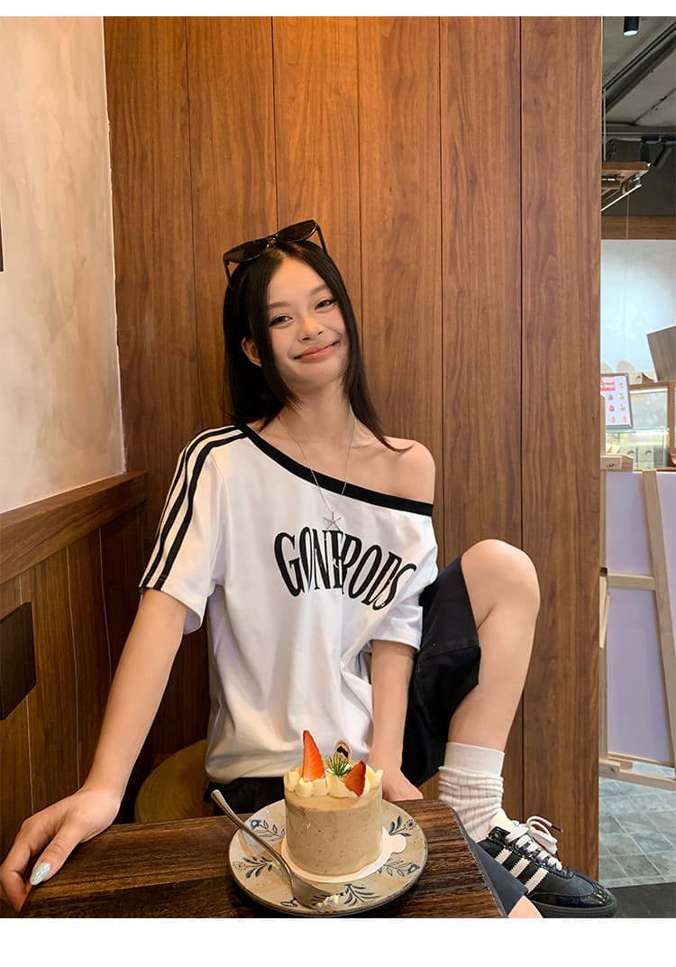 경관 그림 220 그램 순면 반팔 티셔츠 여성 의류 여름 새로운 루즈핏 한 부서 오프숄더 배색 비스듬한 칼라 맨위 상세 이미지 15