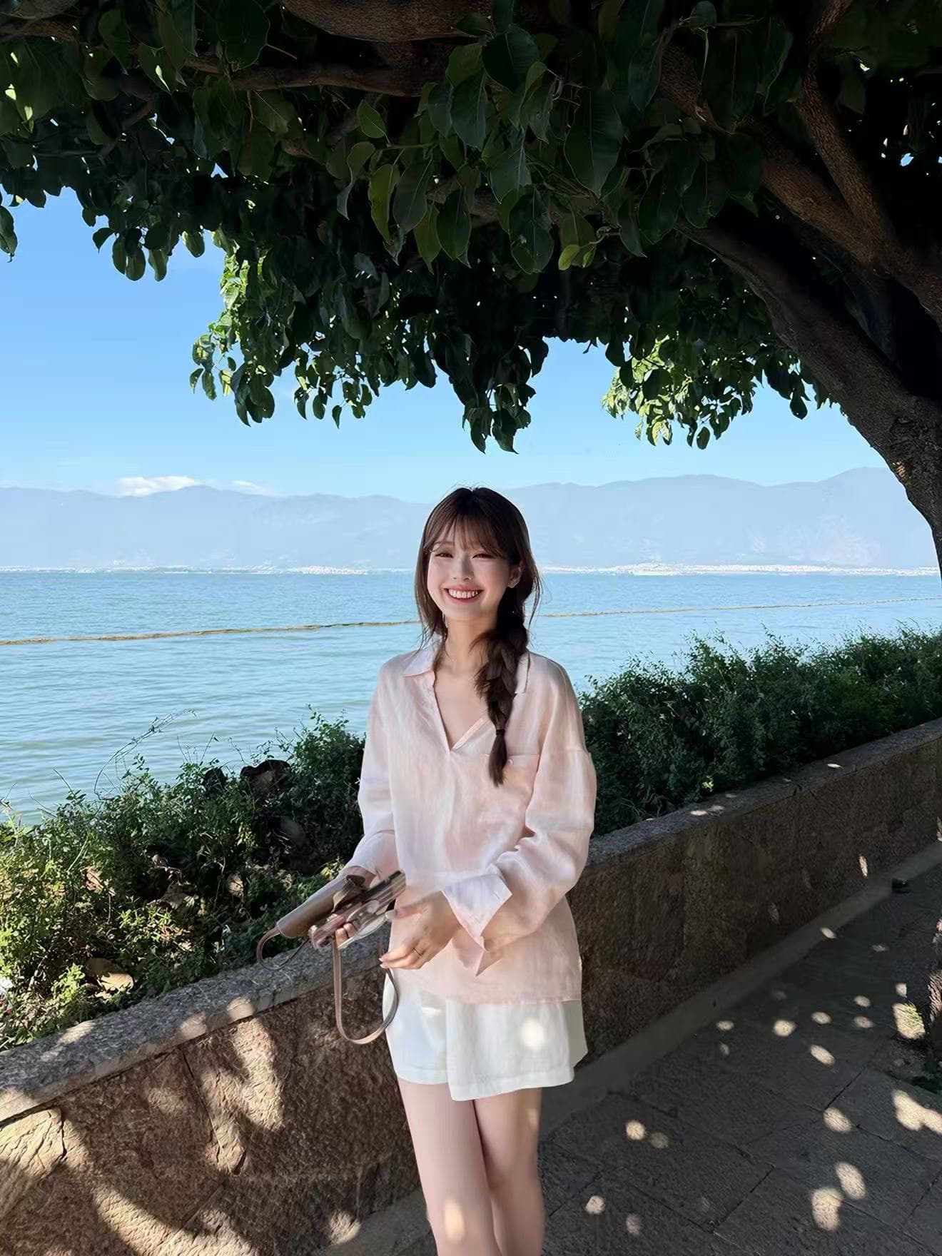 지능 유럽 니켈 컬러 짜임 아마 공기 센스 자외선 차단 긴팔 맨위 V넥 수 있습니다. 조정 허리 수축 셔츠 이미지 4