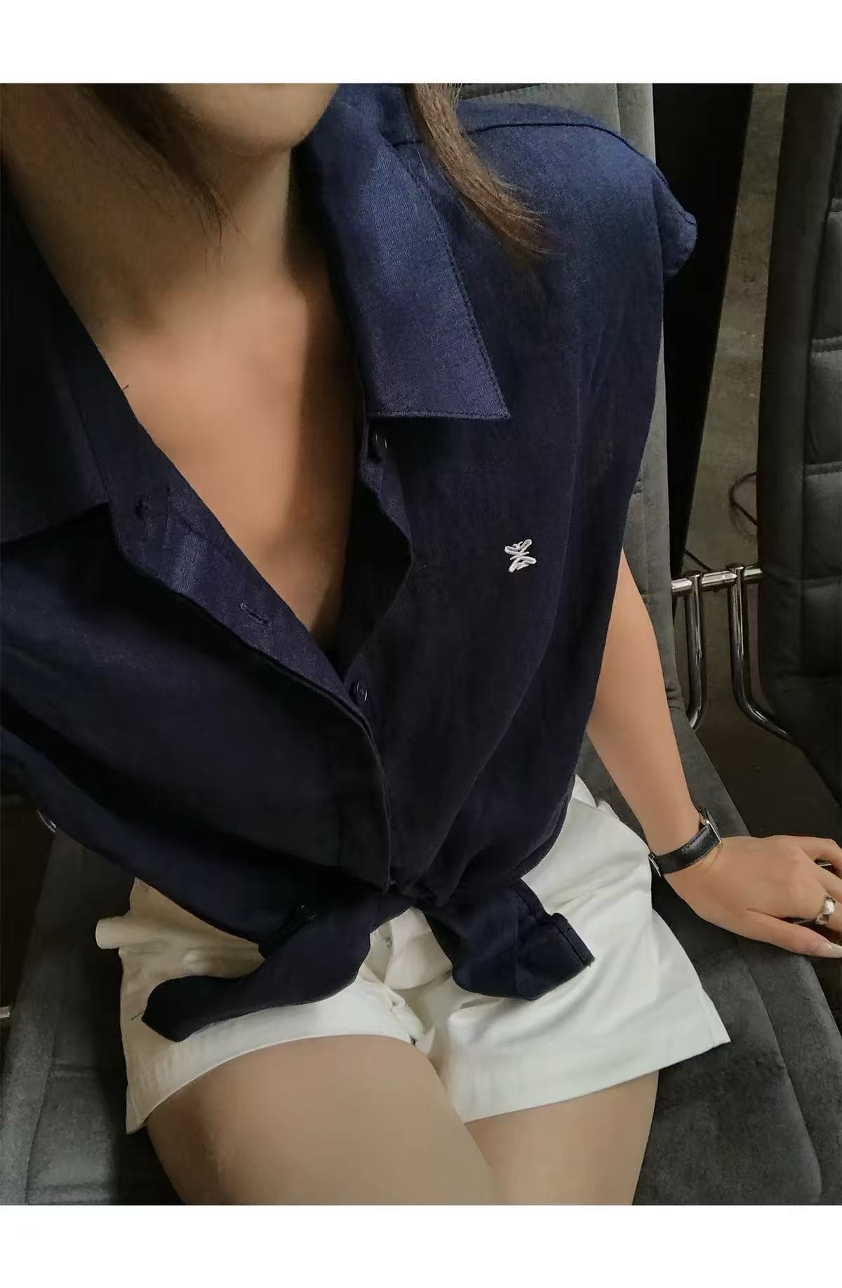 오래된 돈 시리즈 패션 세트 2026 여름 새로운 아마 주간 실크 반팔 셔츠 미니 스커트 세트 이미지 2