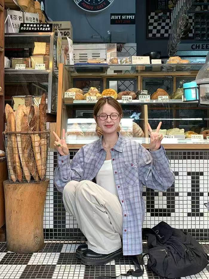 레트로 가을 어깨 루즈핏 체크무늬 셔츠 봄 가을 여성 다용도 셔츠 루즈핏 캐주얼 체크무늬 문예 맨위 이미지 2