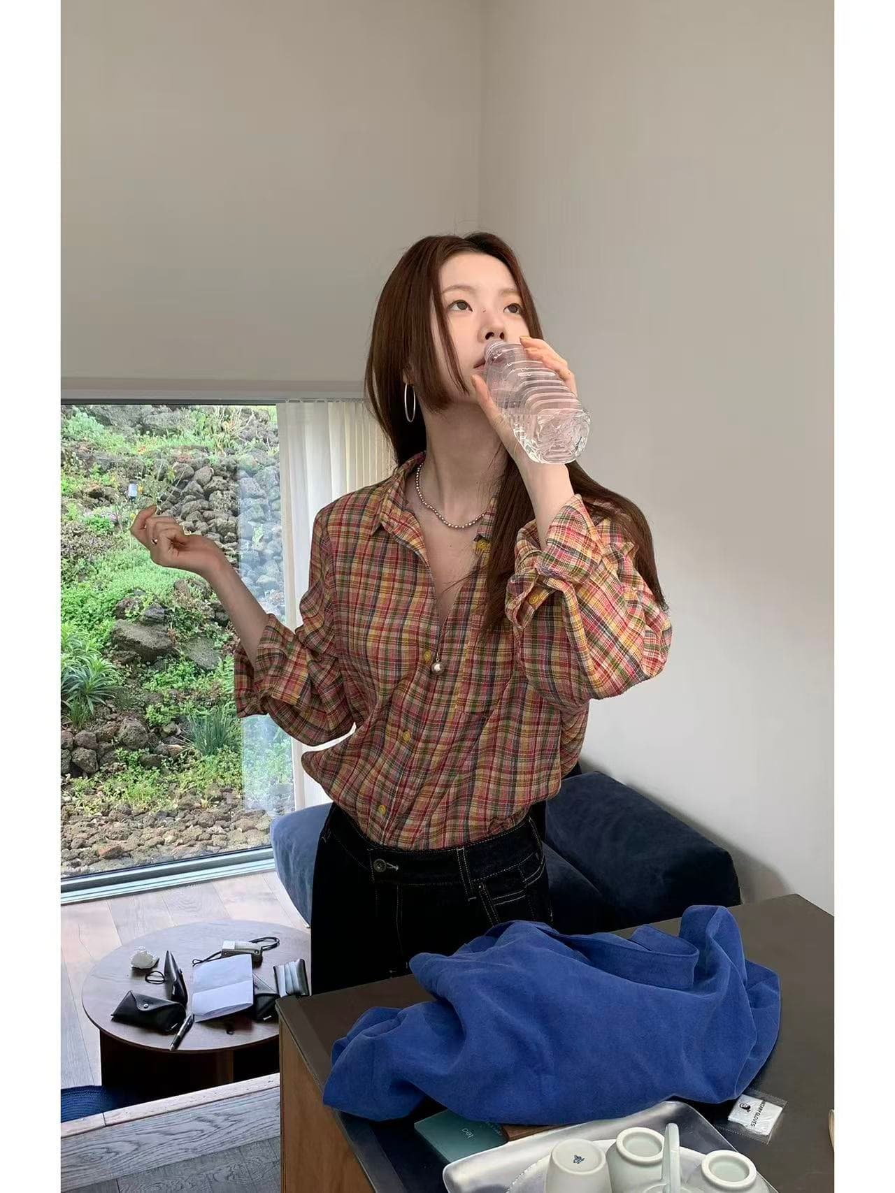 한국 스타일 색상 주름 체크무늬 여성 셔츠 레트로 루즈핏 싱글 줄 버튼 폴로 칼라 긴팔 재킷 이미지 2