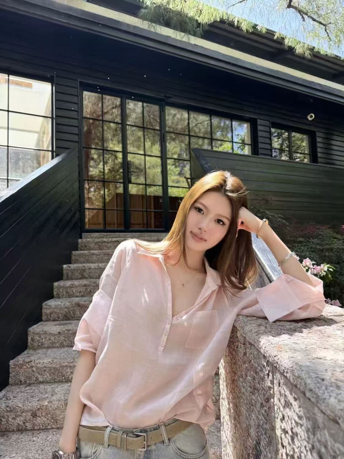 있음 선적 태양 보호 셔츠 작은 대중 분말 셔츠 와 성별 느슨함 V넥 여성 셔츠 여름 얇고 가벼운 통기성 다용도 맨위 상세 이미지 6