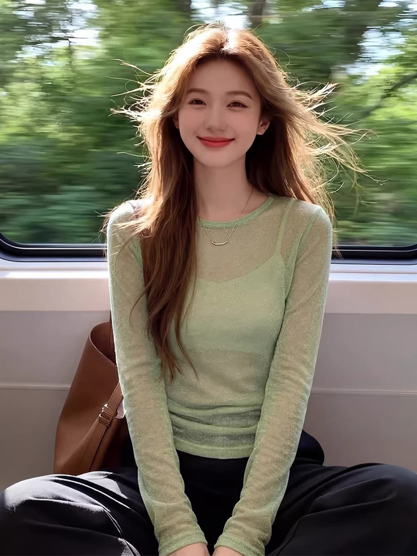 봄 여름 얇은 스타일 녹색 긴팔 티셔츠 자외선 차단 블라우스 여성 스택 착용 수 있습니다. 외출용 다용도 아름다운 맨위 자이언트 잘 생긴