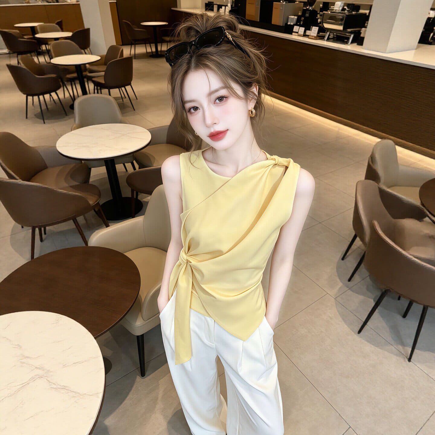 프랑스식 빛 럭셔리 바람 품격 민소매 여성 셔츠 2026 여름 새로운 고급 센스 레이스업 허리 수축 불규칙 맨위 상세 이미지 1