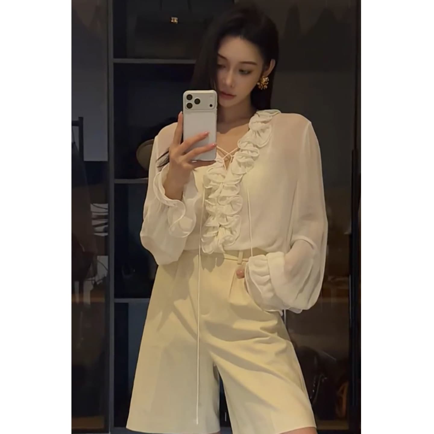 고급 프릴 얇은 스타일 V넥 긴팔 여성 셔츠 여름 루즈핏 다용도 마이크로 ~을 통해 나팔 소매 자외선 차단 블라우스 맨위 상세 이미지 1