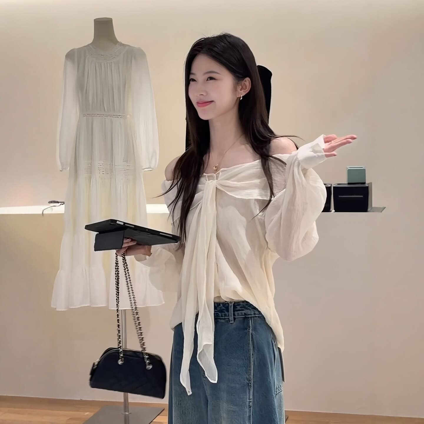한국 스타일 화이트 리본 긴팔 오프숄더 여성 셔츠 이른 가을 새로운 품격 다용도 레이스업 셔츠 느슨함 센스 맨위 이미지 5