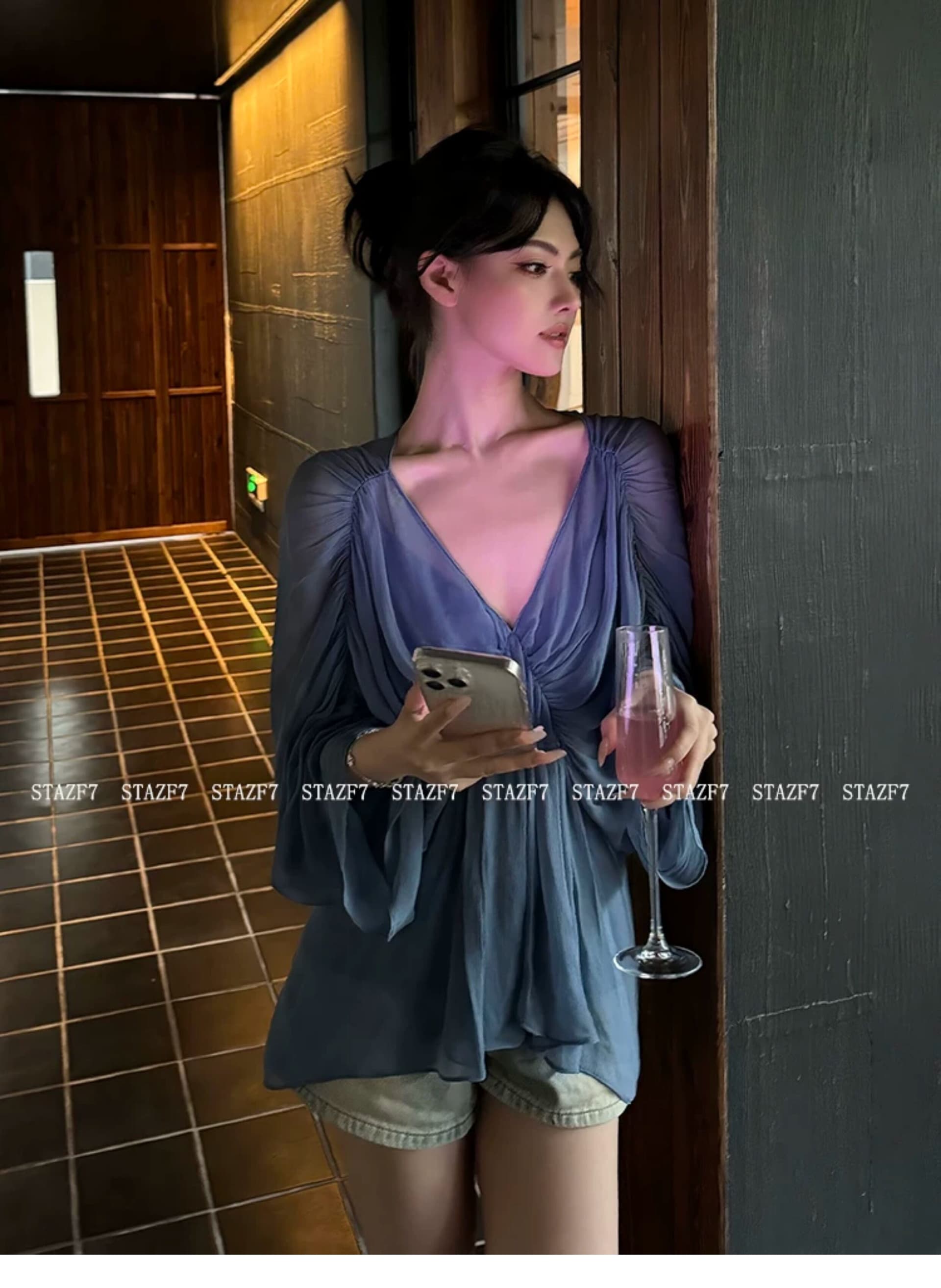 특히 아름다움 어린이 stazf7 프랑스식 레트로 V넥 파란색 주름 여성 셔츠 여름 부드러운 바람 슬림해 보이는 루즈핏 맨위 상세 이미지 1