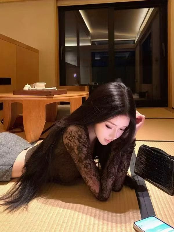 순수한 욕망 바람 핫걸 몸매 가꾸기 페이크 레이어드 레이스 맨위 하이웨이스트 슬림해 보이는 타이트 레이스 조각 섹시함 타이트 스커트 미니 스커트 이미지 4