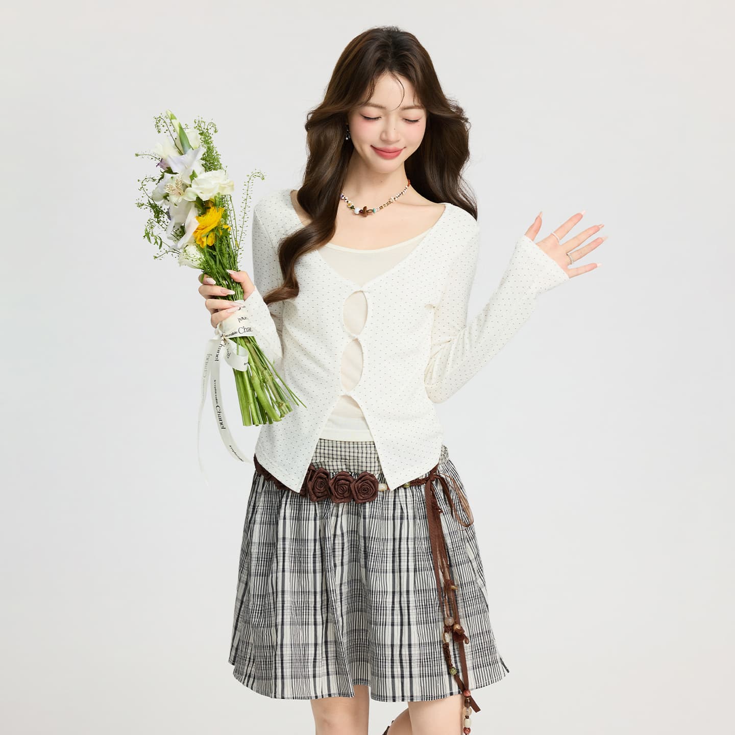 실사 진짜 저렴한 가격 라운드 넥 도트 무늬 비틀림 긴팔 티셔츠 여성 기본 셔츠 인사이드 가져 가라. 봄 몸매 가꾸기 페이크 레이어드 맨위 상세 이미지 16