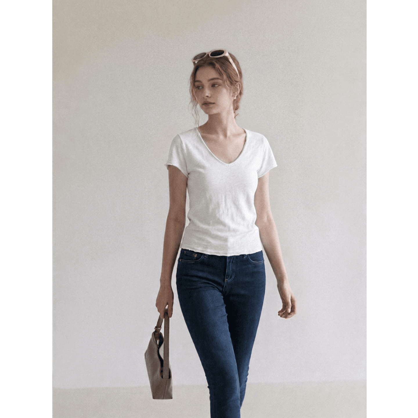 실사 정가 한 부서 u 칼라 긍정적 인 어깨 반팔 티셔츠 여성 여름 새로운 느긋한 센스 슬림해 보이는 디자인 센스 품격 맨위 상세 이미지 4