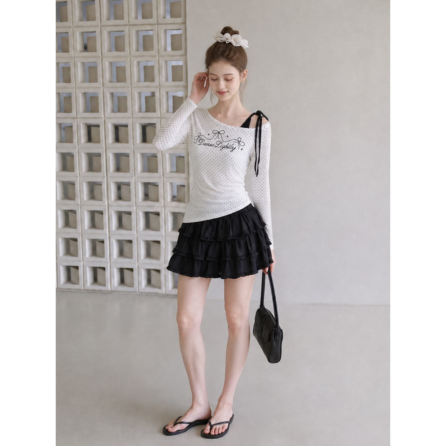 실사 정가 디자인 센스 비스듬한 어깨 도트 무늬 프린트 페이크 레이어드 긴팔 티셔츠 여성 조기 가을 주름 슬림해 보이는 맨위 상세 이미지 6