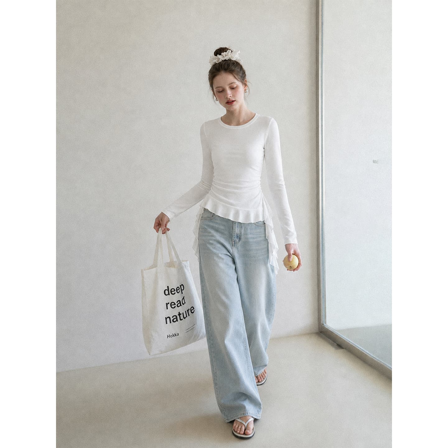 실사 정가 라운드 넥 불규칙 프릴 밑단 긴팔 티셔츠 여성 가을 몸매 가꾸기 슬림해 보이는 기본 셔츠 맨위 이미지 5