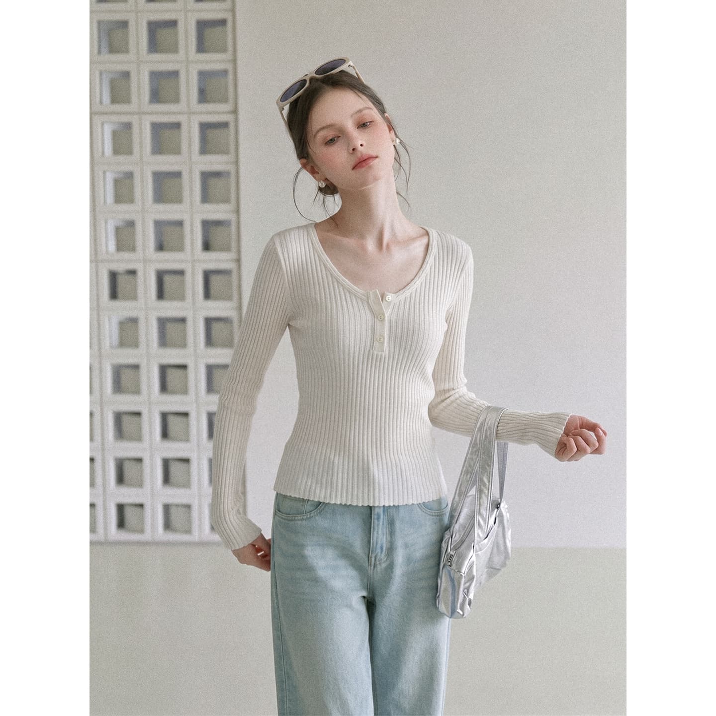 실사 정가 익스트림 제인 바람 단색 단추 반 개방 칼라 긍정적 인 어깨 긴팔 니트 스웨터 여성 가을 몸매 가꾸기 슬림해 보이는 맨위 이미지 3