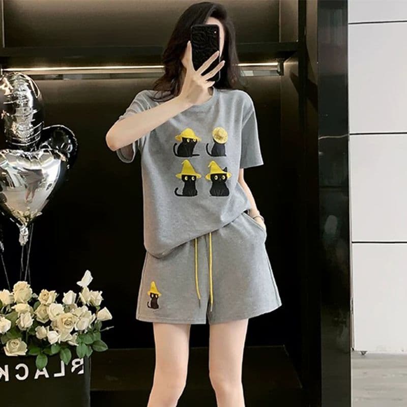 여름 외국 가스 연령 감소 캐주얼 스포츠 슈트 여성 장난기 넘치는 귀여운 회색 반팔 티셔츠 반바지 투피스 세트 상세 이미지 1