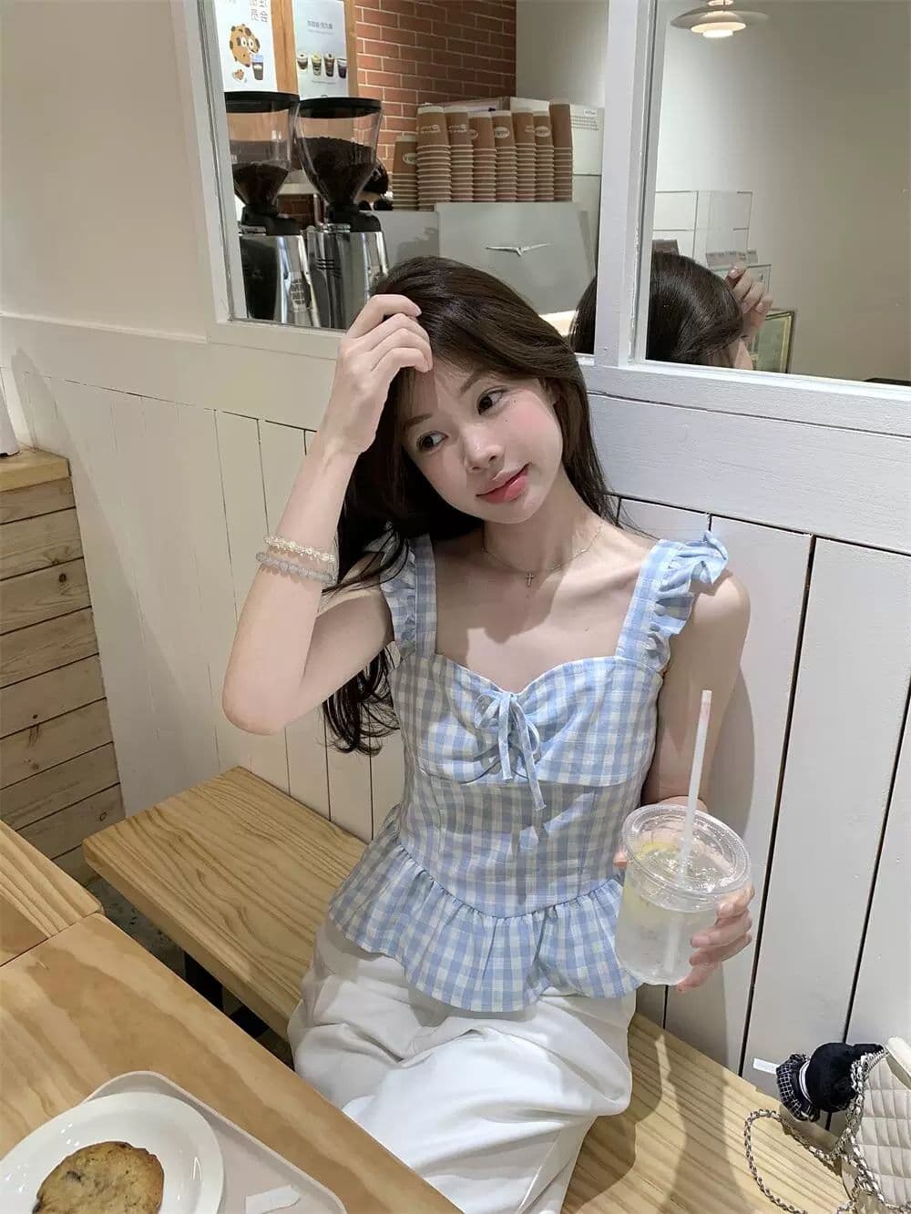파란색 체크무늬 작은 날다 소매 조끼 2026 여름 새로운 레이스업 순수한 욕망 바람 프릴 몸매 가꾸기 슬림해 보이는 맨위 이미지 4