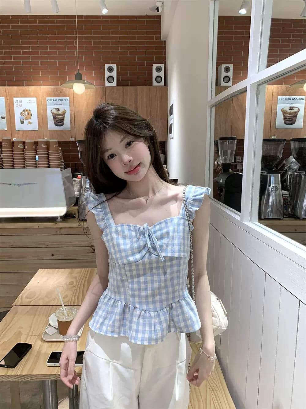 파란색 체크무늬 작은 날다 소매 조끼 2026 여름 새로운 레이스업 순수한 욕망 바람 프릴 몸매 가꾸기 슬림해 보이는 맨위 상세 이미지 2