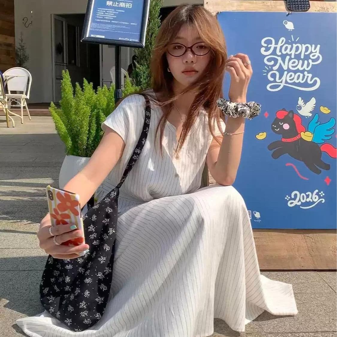 허리 수축 V넥 반팔 여성 드레스 2026 여름 새로운 레트로 스트라이프 다용도 학원 스타일 롱 스커트 이미지 4