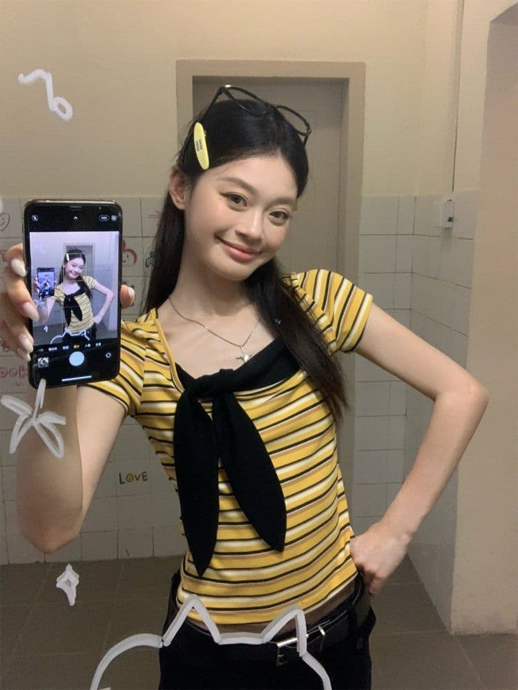 광저우 원본 원단 스트라이프 긍정적 인 어깨 반팔 티셔츠 여성 몸매 가꾸기 나비 매듭 외출용 맨위 상세 이미지 1