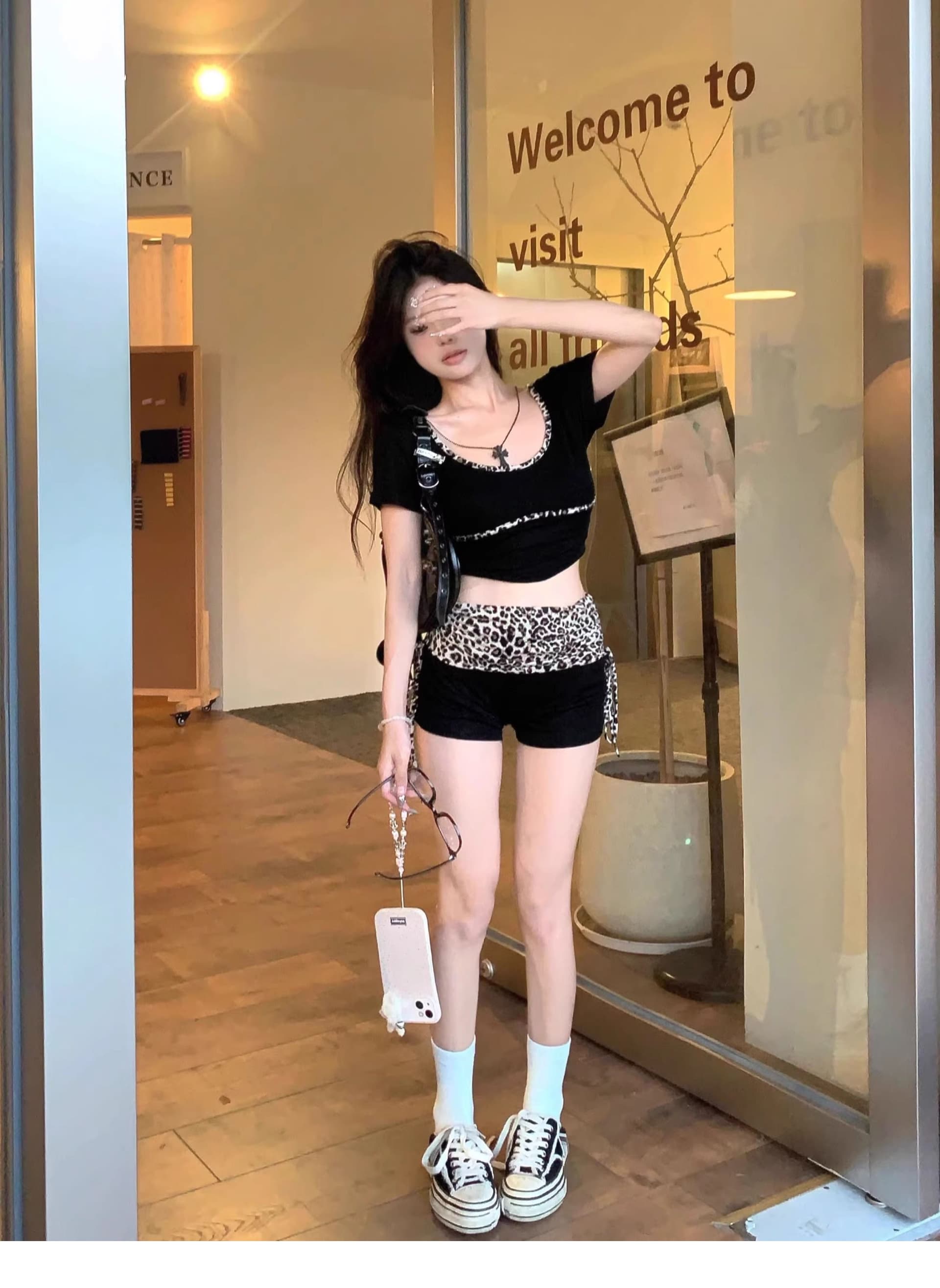 여름 몸매 가꾸기 디스플레이 몸 순수한 욕망 달콤한 핫걸 레오파드 무늬 패치워크 티셔츠 맨위 로우 웨이스트 스트랩 반바지 투피스 슈트 상세 이미지 4