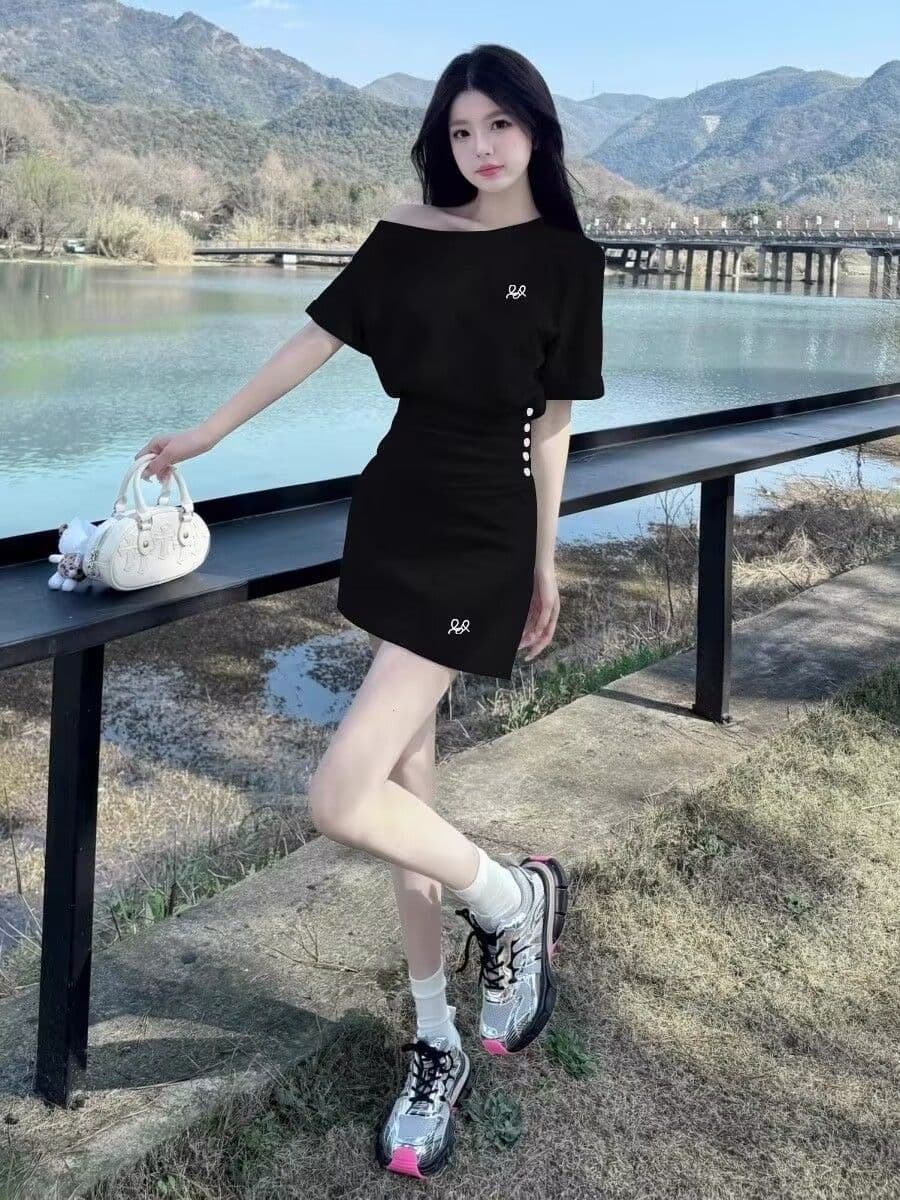 모방 면 사선 무늬 당겨 프레임 스포츠 슈트 여성 여름 한국 스타일 루즈핏 오프숄더 반팔 미니 스커트 캐주얼 투피스 세트 상세 이미지 1